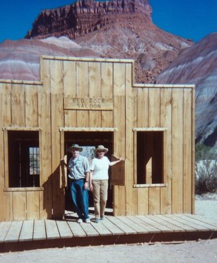 utah2002-a.jpg (32459 bytes)